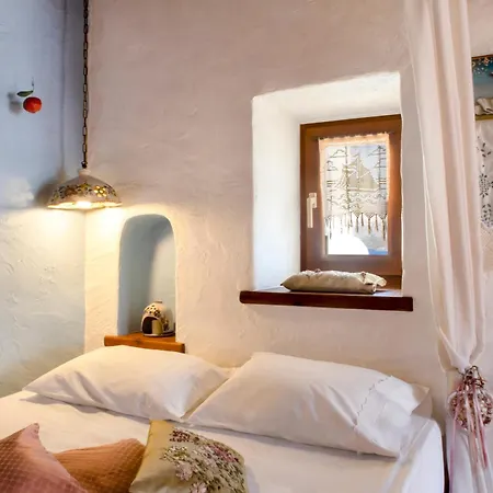 Leros Nest *